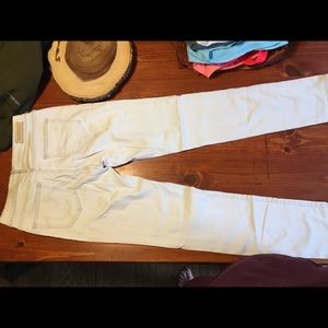 White true religion jeans size 28!!